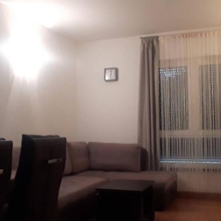 Apartman Franko - Uz Parking プーラ エクステリア 写真